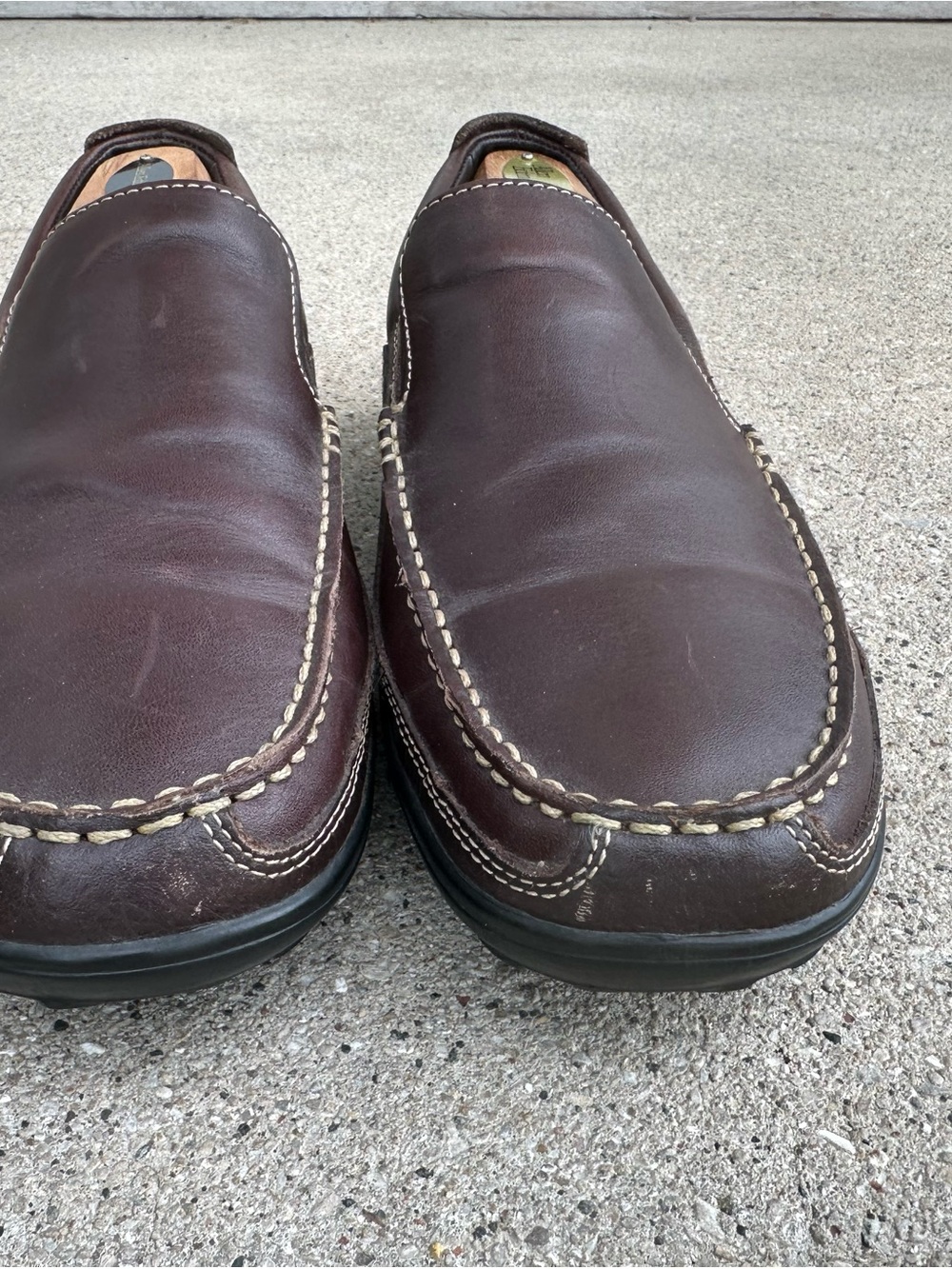 Tucker Venition Cole Haan Brown Leather Slip-On Loafers with Contrast Stitch.